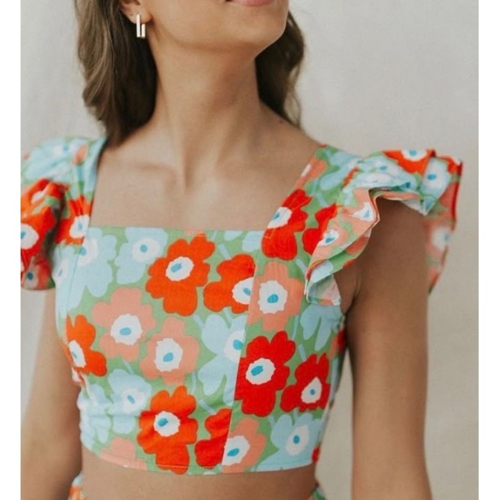 BaeVely Floral Crop Top Women Large Ruffle Sleeve Smocked Retro Mod Festival